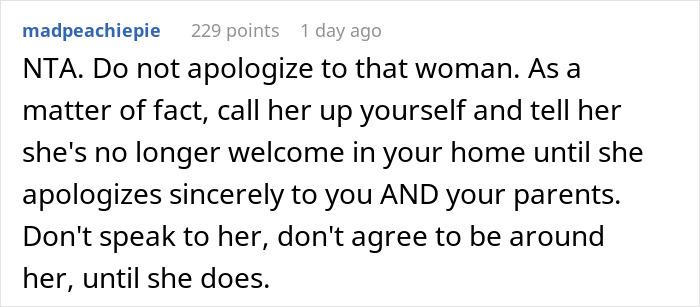 Comment discussing not apologizing to a toxic mother-in-law who offended a woman hosting a casual Christmas. Comment discussing not apologizing to a toxic mother-in-law who offended a woman hosting a casual Christmas.