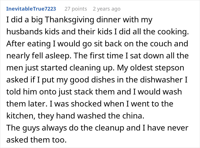 Reddit comment about husband backing out of Thanksgiving meal cleanup, wife calling him out on not helping. Reddit comment about husband backing out of Thanksgiving meal cleanup, wife calling him out on not helping.