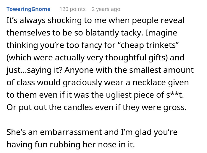 Screenshot of a Reddit comment discussing a woman upset over son’s partner giving no gift after asked to avoid tacky little trinkets. Screenshot of a Reddit comment discussing a woman upset over son’s partner giving no gift after asked to avoid tacky little trinkets.