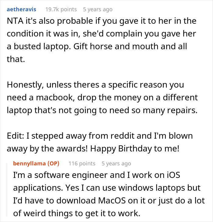 Reddit discussion showing user comments about giving an old laptop to a cat instead of a sister causing internet buzz.