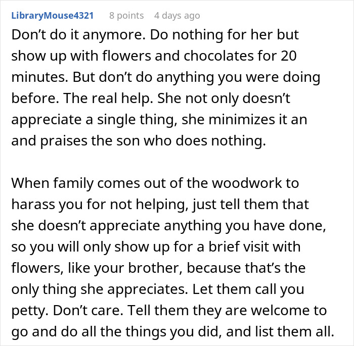 Comment discussing lack of appreciation from woman towards daughter’s help, focused on flowers from son gesture.