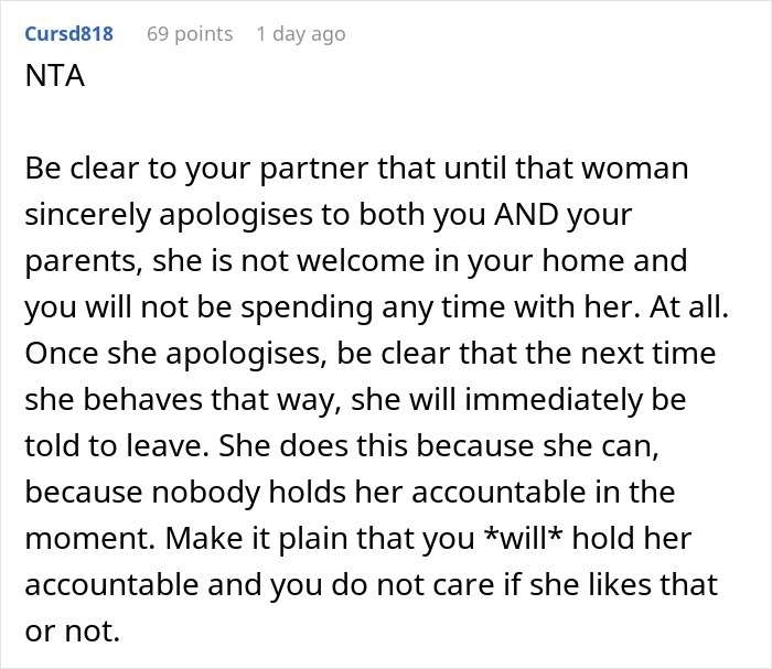Screenshot of an online comment about setting boundaries with a toxic mother-in-law during a casual Christmas gathering.