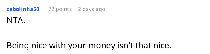 Screenshot of an online comment discussing a mom accused of embarrassing her son’s girlfriend who offered to cook meals. Screenshot of an online comment discussing a mom accused of embarrassing her son’s girlfriend who offered to cook meals.