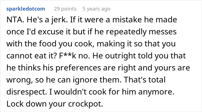 Reddit user criticizes boyfriend for salting entire pot of chili, causing woman to rethink relationship and cooking trust.