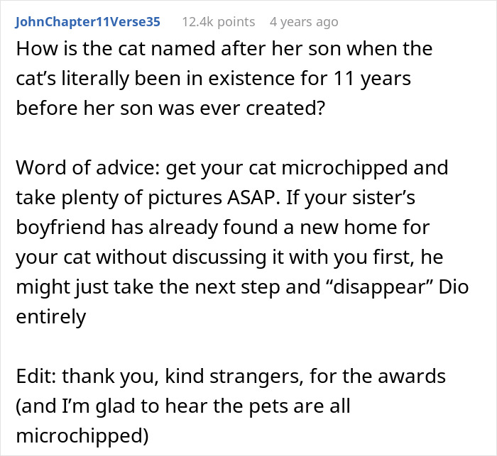 Reddit comment discussing sister demanding family rehomes or renames 11-year-old cat sharing name with her son. Reddit comment discussing sister demanding family rehomes or renames 11-year-old cat sharing name with her son.