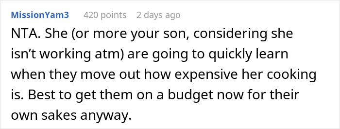Reddit comment discussing mom accused of embarrassing son’s girlfriend who offered to cook meals for them. Reddit comment discussing mom accused of embarrassing son’s girlfriend who offered to cook meals for them.