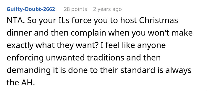 Reddit comment discussing family conflict over Christmas dinner when vegetarian host didn’t prepare ham as expected. Reddit comment discussing family conflict over Christmas dinner when vegetarian host didn’t prepare ham as expected.