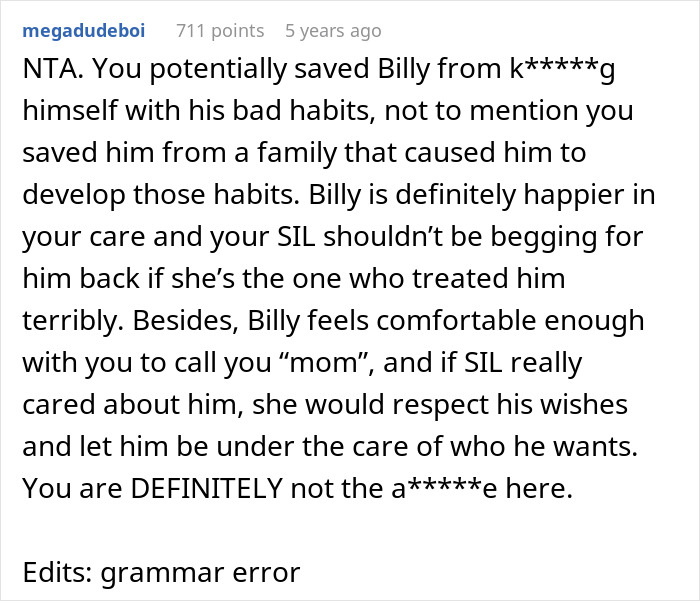 Comment discussing woman letting nephew call her mom while his biological mom demands her to stop, highlighting family conflict. Comment discussing woman letting nephew call her mom while his biological mom demands her to stop, highlighting family conflict.