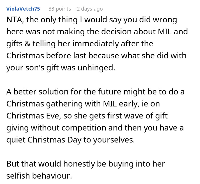 Screenshot of a Reddit comment discussing grandma turning Christmas into a weird competition with Santa and family blocking her gifts. Screenshot of a Reddit comment discussing grandma turning Christmas into a weird competition with Santa and family blocking her gifts.