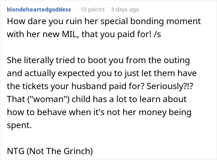 Screenshot of a Reddit comment discussing grandma&rsquo;s savage holiday clapback to entitled ex-daughter-in-law drama.