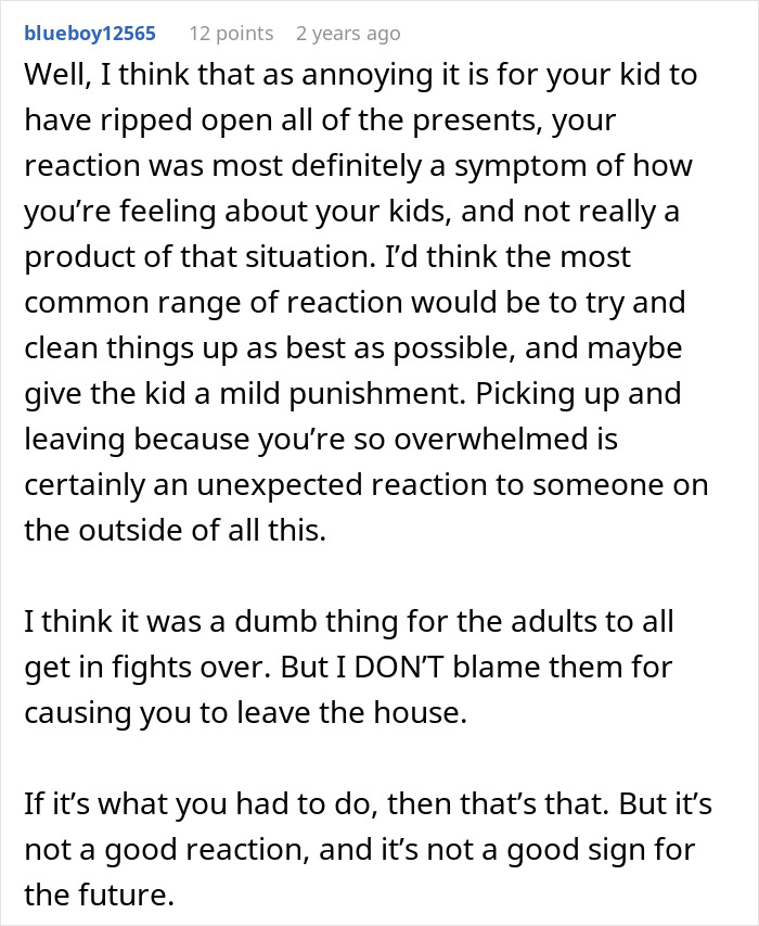 Reddit comment discussing a mom overwhelmed by her kids on Christmas, reflecting on running away and family reactions.