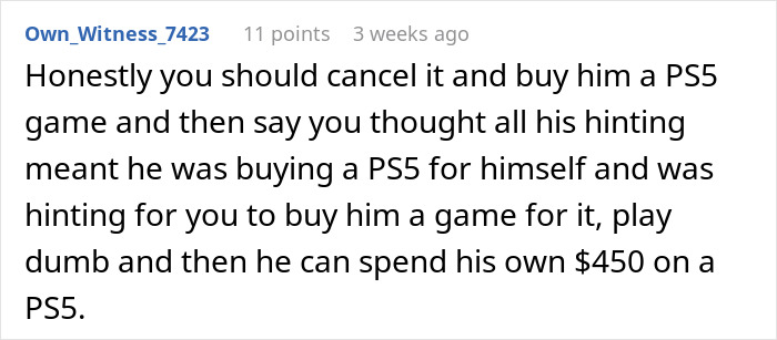 Screenshot of a Reddit comment suggesting buying a PS5 game instead of the console after pressuring girlfriend.