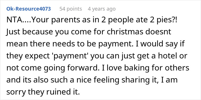 Screenshot of a Reddit comment discussing relatives eating homemade pies and conflicts over Christmas bread baking.