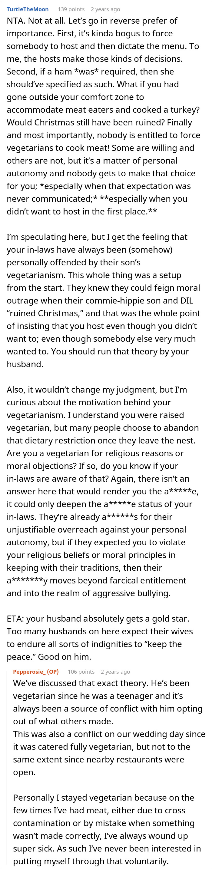 Screenshot of an online discussion about a vegetarian host and family upset over no ham served at Christmas. Screenshot of an online discussion about a vegetarian host and family upset over no ham served at Christmas.