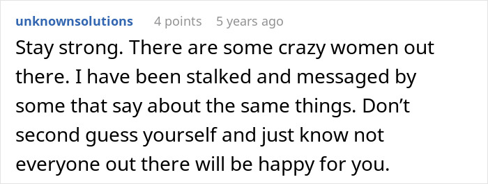 Screenshot of a forum comment warning about crazy ex-girlfriends and sharing experiences with stalking and messaging. Screenshot of a forum comment warning about crazy ex-girlfriends and sharing experiences with stalking and messaging.