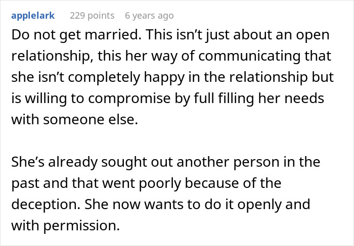 Alt text: Reddit comment discussing fiancée’s unexpected request months before wedding causing relationship doubts and reconsideration.