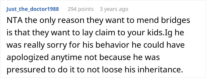 Screenshot of an online comment discussing a gay bro who mistreated his sister and faces consequences from parents disowning him. Screenshot of an online comment discussing a gay bro who mistreated his sister and faces consequences from parents disowning him.