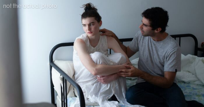 Guy Vents Online That His GF Wants Him To Close Her Closet Door, She Publicly Claps Back And Dumps Him