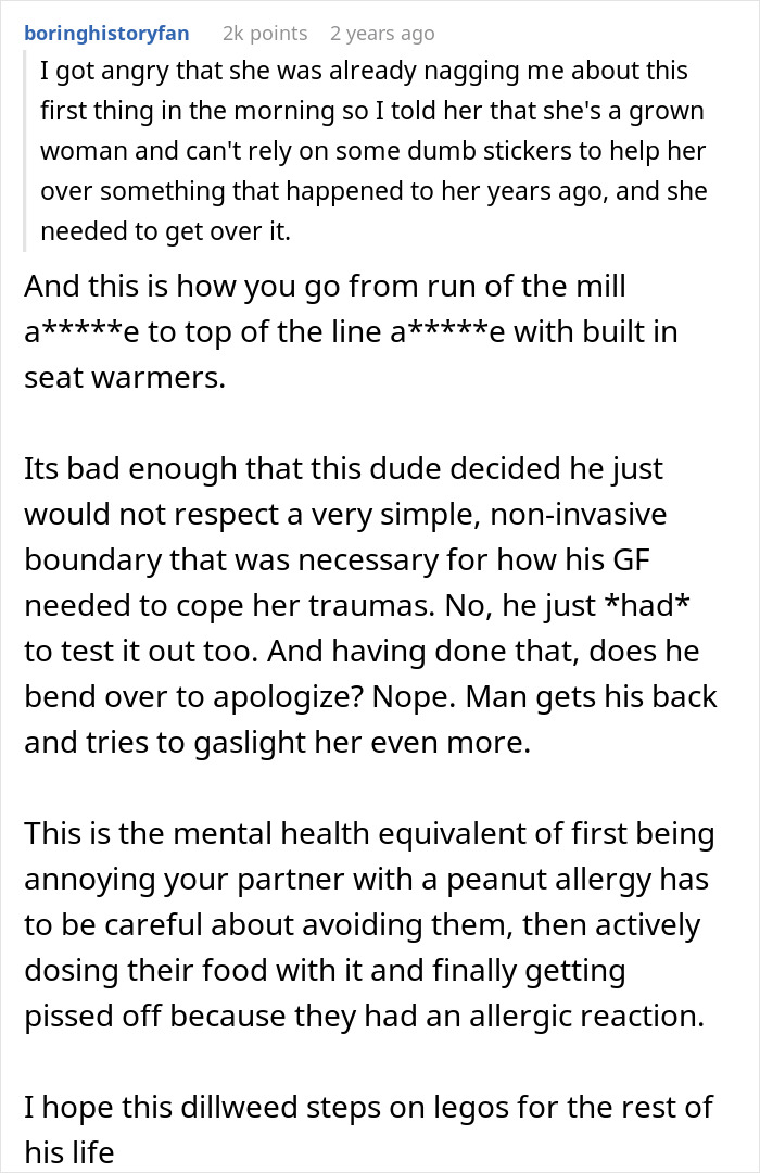 Reddit user vents about girlfriend wanting him to close her closet door, sparking public clapback and breakup online. Reddit user vents about girlfriend wanting him to close her closet door, sparking public clapback and breakup online.