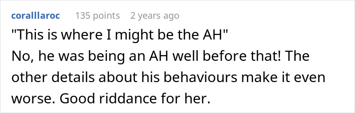 Reddit comment reacting to guy venting online about girlfriend wanting him to close her closet door, mentioning she publicly claps back. Reddit comment reacting to guy venting online about girlfriend wanting him to close her closet door, mentioning she publicly claps back.