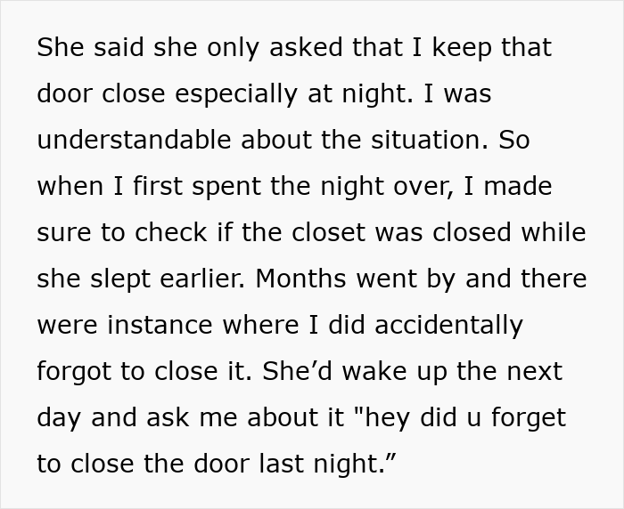 Text conversation explaining a guy forgetting to close his girlfriend’s closet door and her confronting him about it. Text conversation explaining a guy forgetting to close his girlfriend’s closet door and her confronting him about it.