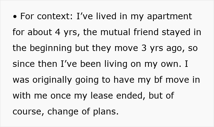 Text excerpt showing a guy venting online about his girlfriend wanting him to close her closet door, followed by her public response and breakup. Text excerpt showing a guy venting online about his girlfriend wanting him to close her closet door, followed by her public response and breakup.