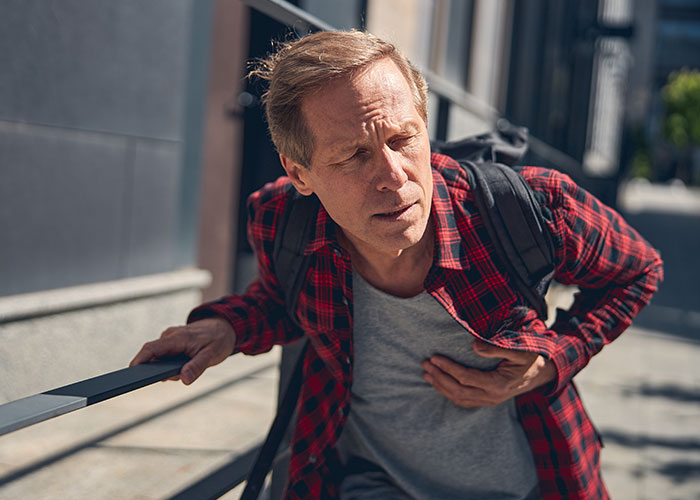 "Her Face Ripped Off": 49 Most Bizarre Medical Cases Medical Workers Saw In The ER