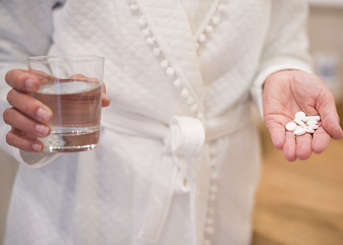 "Her Face Ripped Off": 49 Most Bizarre Medical Cases Medical Workers Saw In The ER