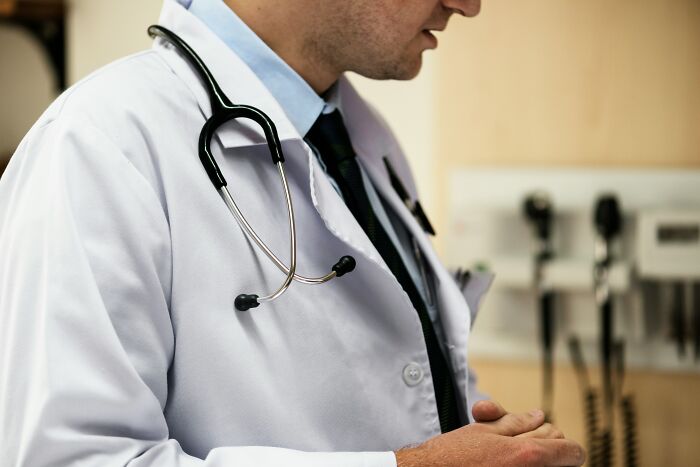 “Thought I Was Losing My Mind”: 57 Awkward Confessions People Made To Medical Professionals