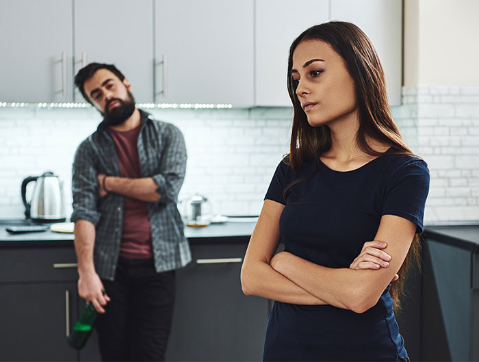 Man Can’t Handle How Grotesque And Horrifying GF’s Book Is, Calls The Police On Her