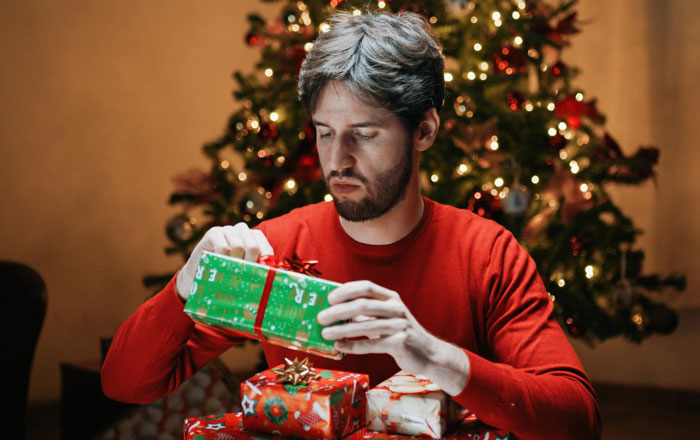 Teen upset about stepbro’s Christmas car gift from dad, feeling favoritism while receiving only a gift card. Teen upset about stepbro’s Christmas car gift from dad, feeling favoritism while receiving only a gift card.