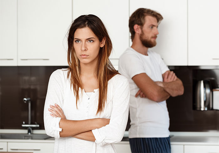 Man Can’t Handle How Grotesque And Horrifying GF’s Book Is, Calls The Police On Her Man Can’t Handle How Grotesque And Horrifying GF’s Book Is, Calls The Police On Her