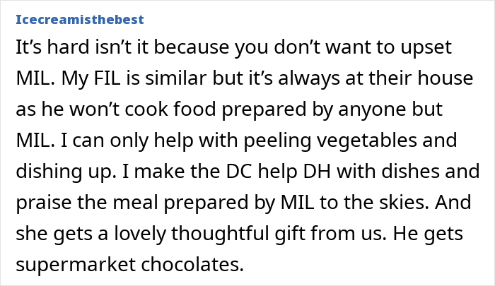 Comment from woman calling out men who feel entitled to do nothing during Christmas, discussing family meal dynamics. Comment from woman calling out men who feel entitled to do nothing during Christmas, discussing family meal dynamics.