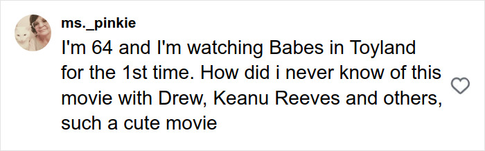 Fan recreates Drew Barrymore’s iconic 1989 Oscars dress for her show, capturing attention with viral reaction.