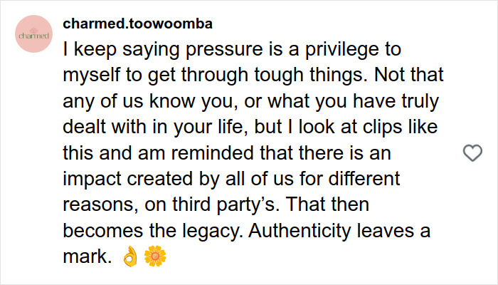 Fan recreates Drew Barrymore’s iconic 1989 Oscars dress on her show, capturing attention with viral reaction.