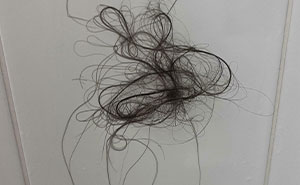 “Showers In Boiling Water”: 46 Quirky And Funny Female Habits That Surprise Men The Most