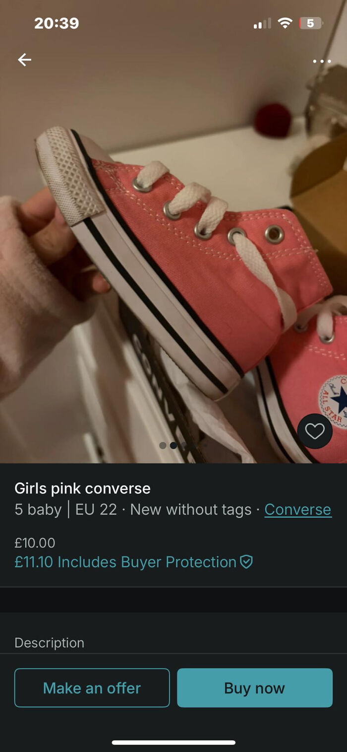 Pink girls converse baby shoes in EU size 22 listed on Vinted, new without tags, with buyer protection included.