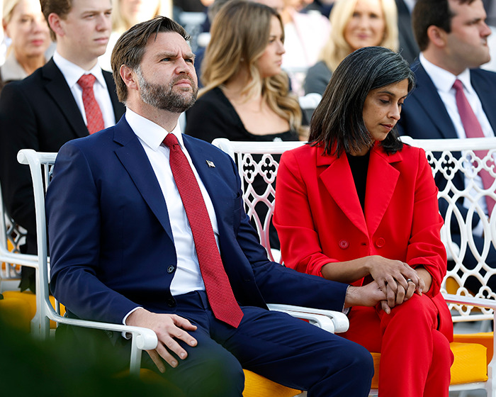 "He Wants Erika Kirk": JD Vance Hits Back After Allegedly Being Spotted Yelling At Wife Usha In Restaurant Amid Marriage Rumors "He Wants Erika Kirk": JD Vance Hits Back After Allegedly Being Spotted Yelling At Wife Usha In Restaurant Amid Marriage Rumors