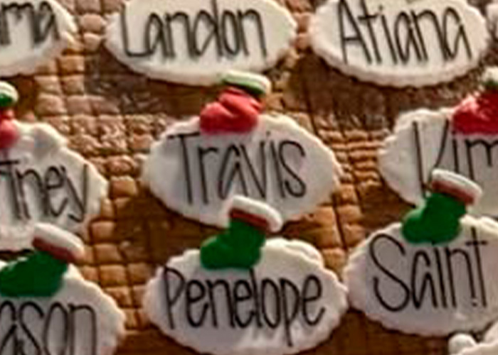&ldquo;This Family Really Worships Men&rdquo;: Kardashians&rsquo; Gingerbread House Sparks Wild Fan Theories