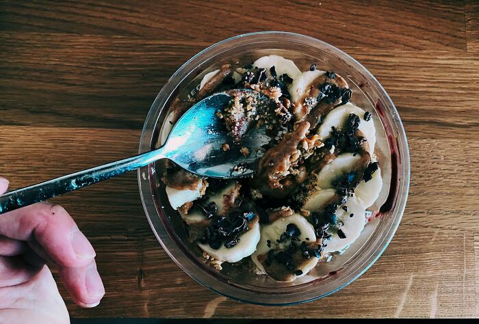 41 Everyday Habits People Thought Were Normal Until Everyone Told Them Otherwise