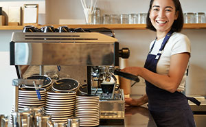 Manager Bans Overtime, Gasps In Shock When Employee Clocks Out: “Where Are You Going?”