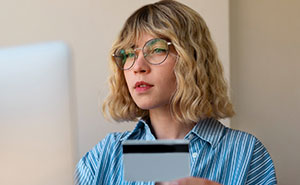 A Teen Boy Faces Karma For Using Mom’s Sibling’s Credit Card To Buy Game Stuff Without Their Consent