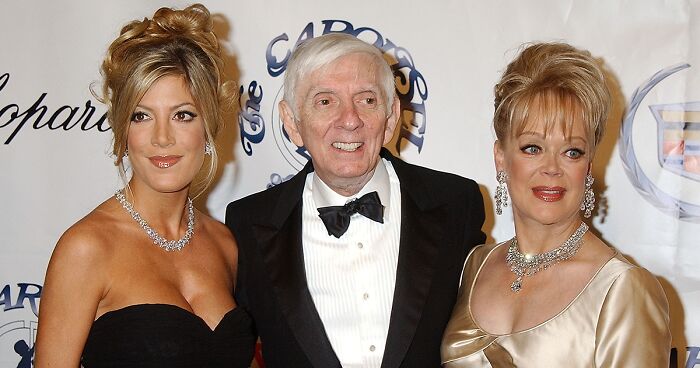 15 Nepo Babies Who Turned Into “Nope Babies” And Publicly Ditched Their Famous Families