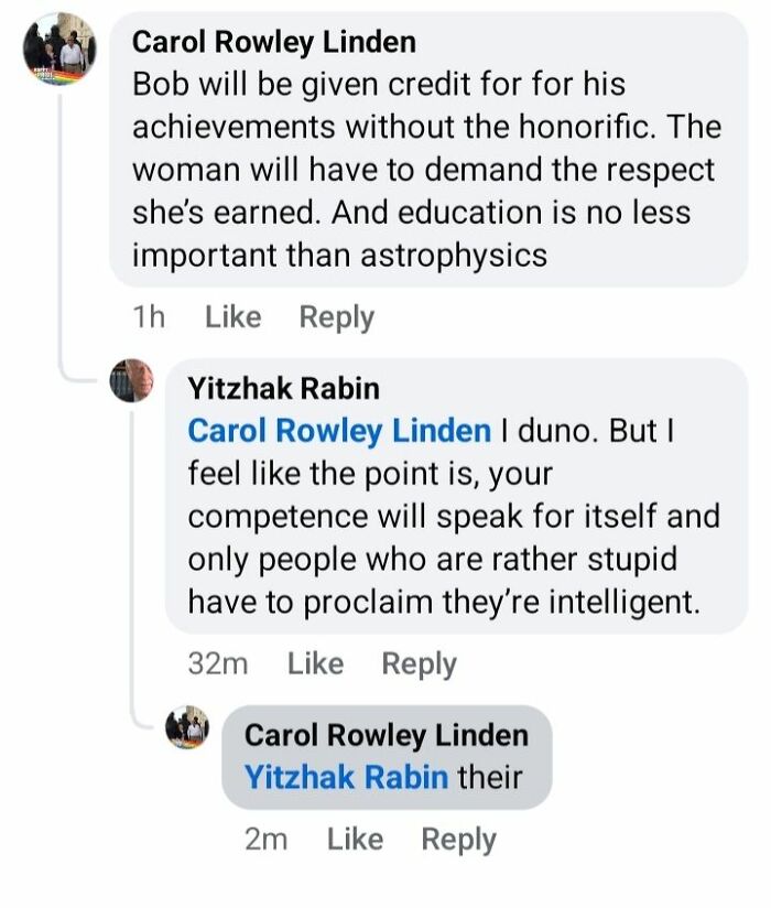 Online comment thread showing a humorous fail of someone trying to correct others, highlighting stupidity attempts.