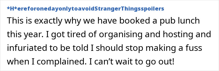 Text post about family demanding one person host Christmas dinner despite not helping, causing frustration and fatigue. Text post about family demanding one person host Christmas dinner despite not helping, causing frustration and fatigue.