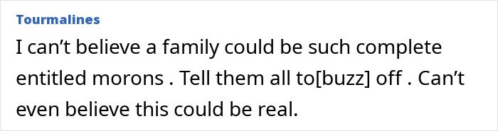 Screenshot of a forum comment expressing disbelief about a family demanding one person host Christmas dinner without helping. Screenshot of a forum comment expressing disbelief about a family demanding one person host Christmas dinner without helping.
