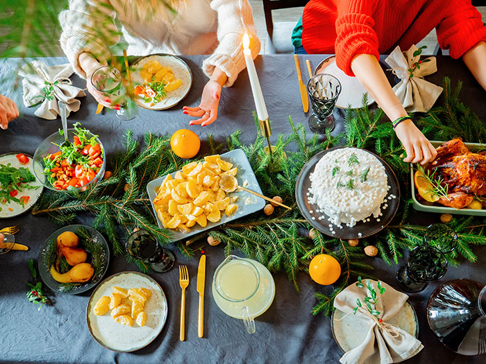 Family Expects To Just Turn Up To A Christmas That Was Prepared And Paid For, Gets A Reality Check This Year Family Expects To Just Turn Up To A Christmas That Was Prepared And Paid For, Gets A Reality Check This Year