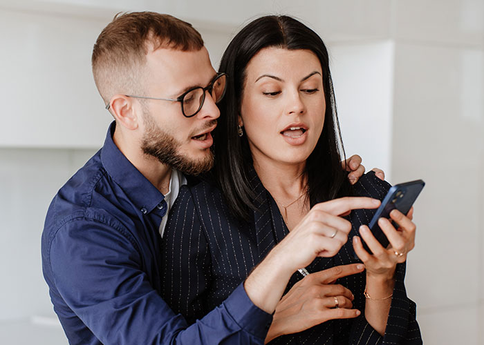 Women Online Roast Men Who Say They Prefer The “No Makeup Look,” Here Are The 51 Best Posts