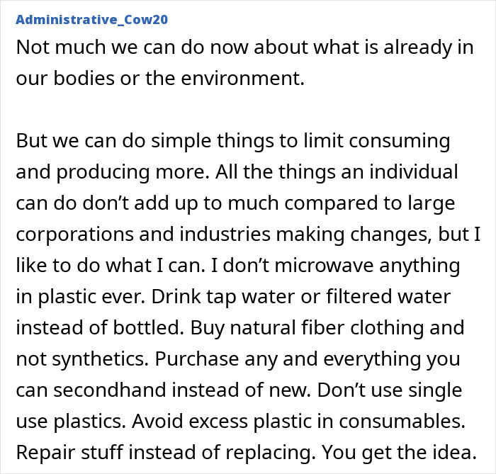 Comment about limiting plastic consumption and avoiding microplastics to reduce bone tissue contamination risks.