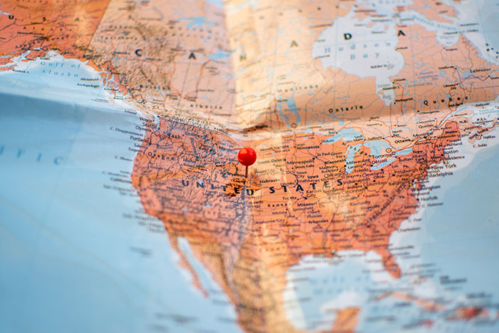 43 Foreigners Share Traits That Instantly Reveal Someone Is American